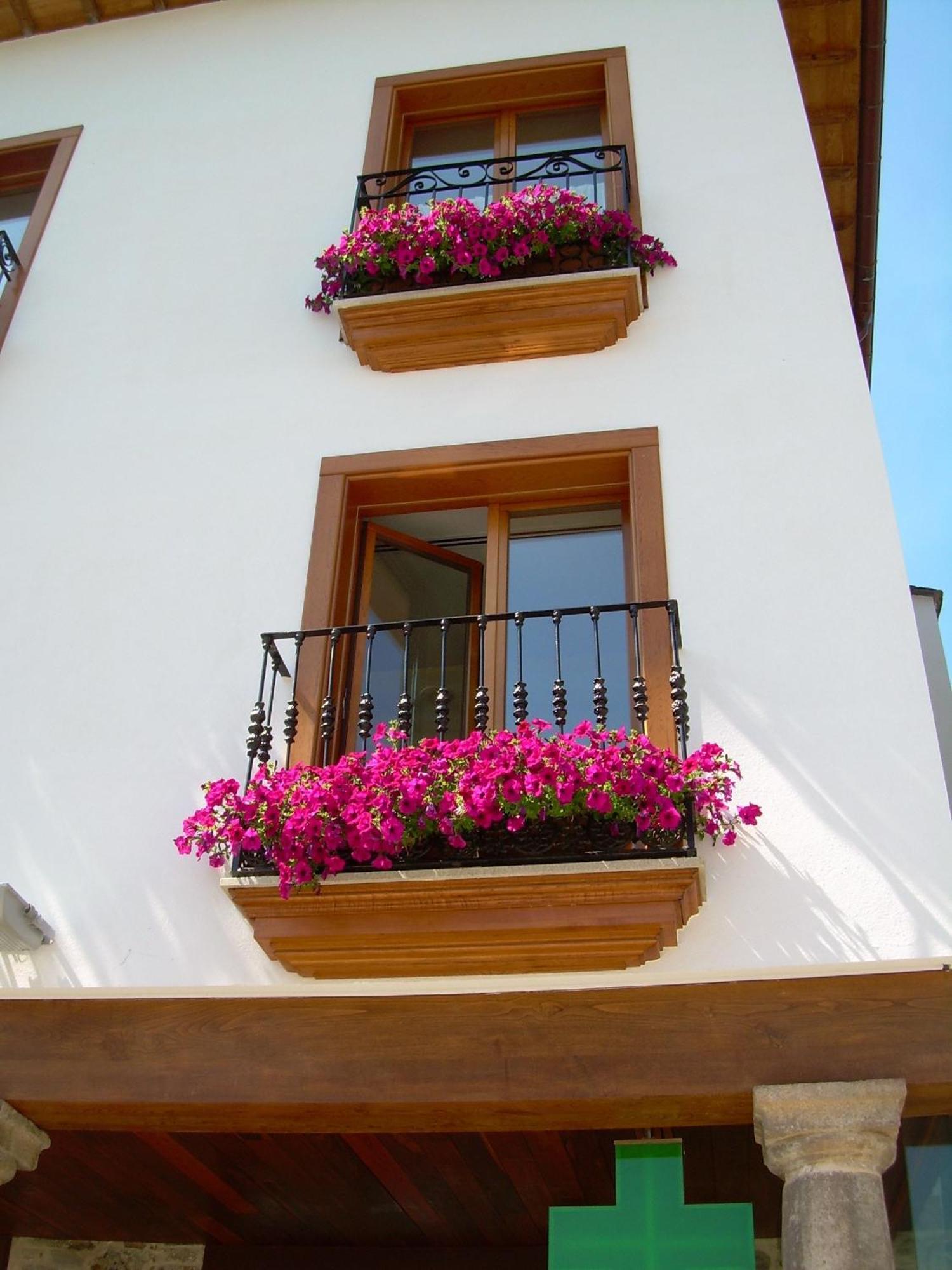 Plaza Mayor Villafranca Del Bierzo Extérieur photo